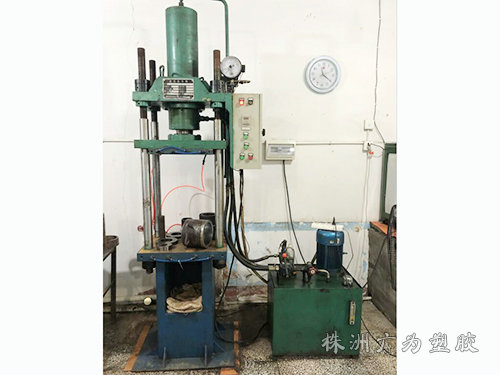 50噸冷壓脫模一體機(jī) 50噸冷壓脫模一體機(jī)